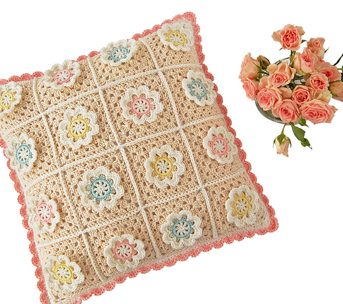 CROCHET PATTERN: Florina Pillow