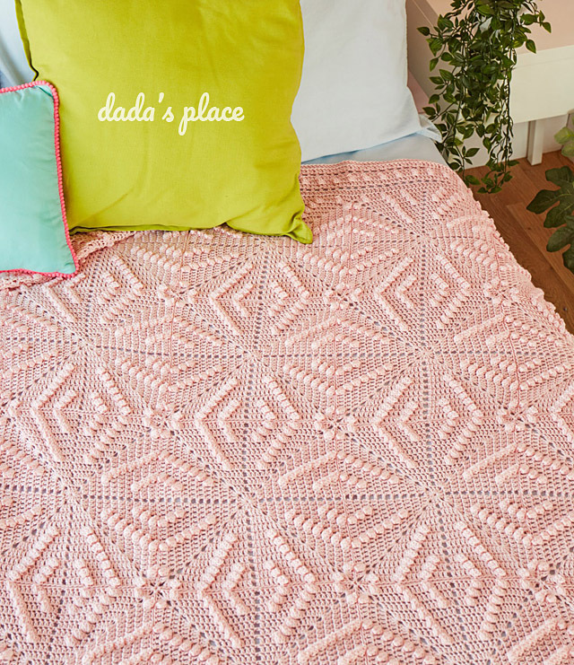 CROCHET PATTERN: Menya Blanket