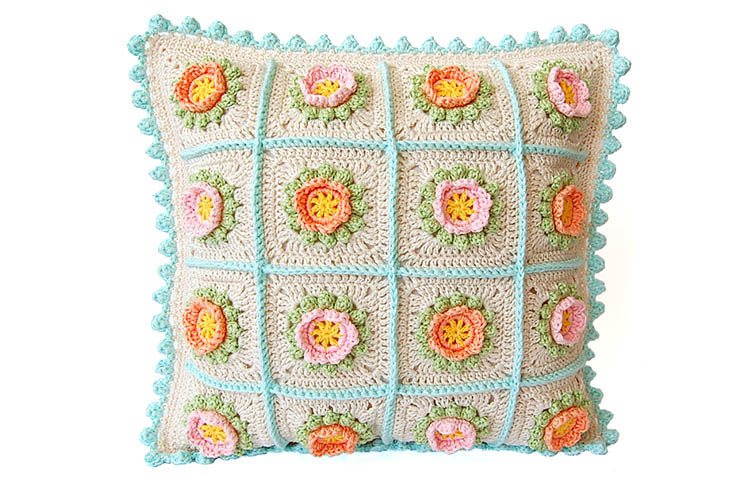 CROCHET PATTERN: Flowery Cushion 00017