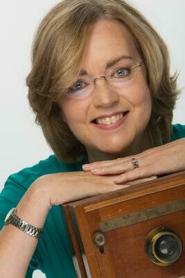 Friday-Luncheon with Maureen Taylor