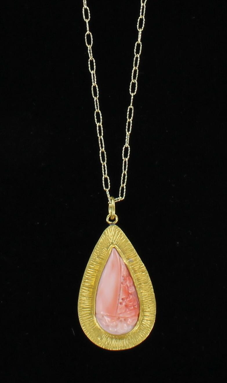 CORAL PENDANT 198-23947