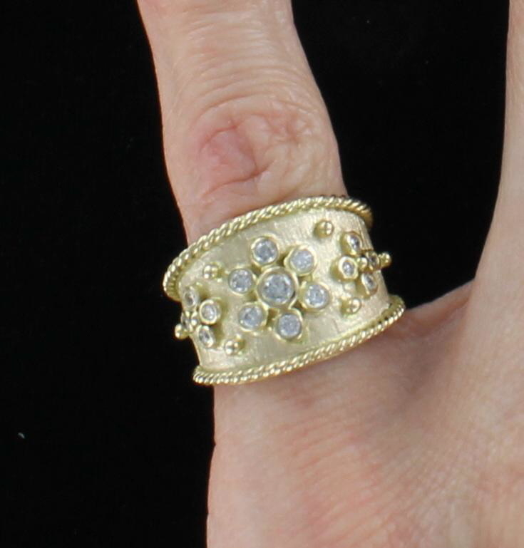 14KT DIAMOND BAND