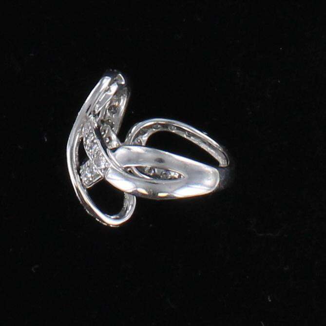 14KT DIAMOND SWIRL RING