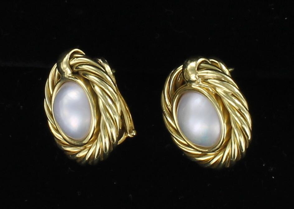 18KT MOBE PEARL EARRINGS