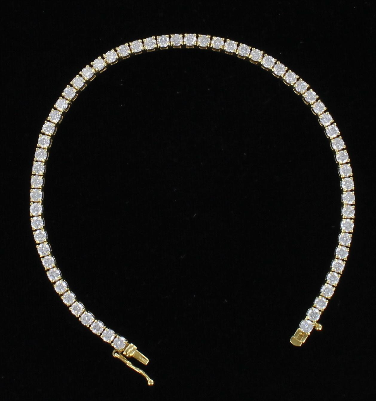 18KT DIAMOND LINE BRACELET