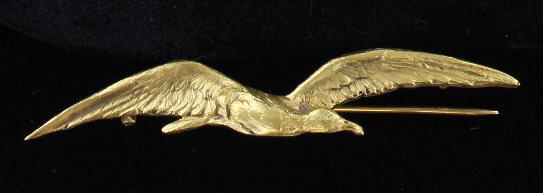 18KT BIRD PIN, FRANCE 1890 195-2281