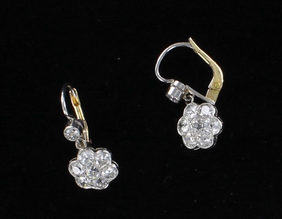 18KT/PLATINUM DIAMOND FLOWER EARRINGS CIRCA 1920