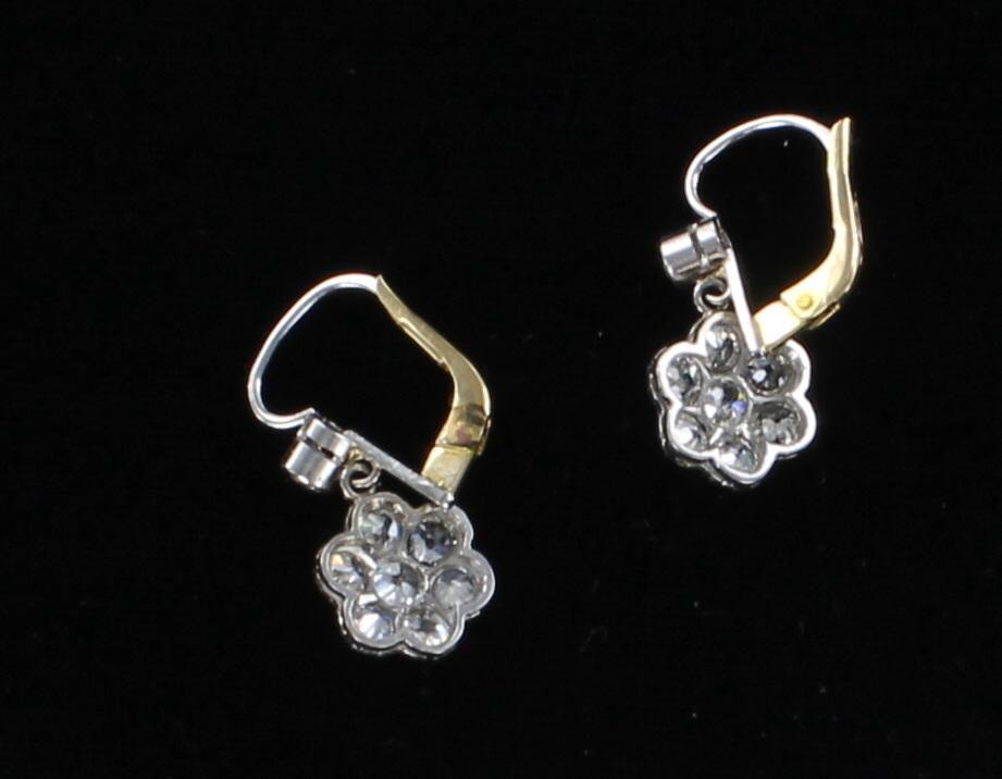 18KT/PLATINUM DIAMOND FLOWER EARRINGS CIRCA 1920