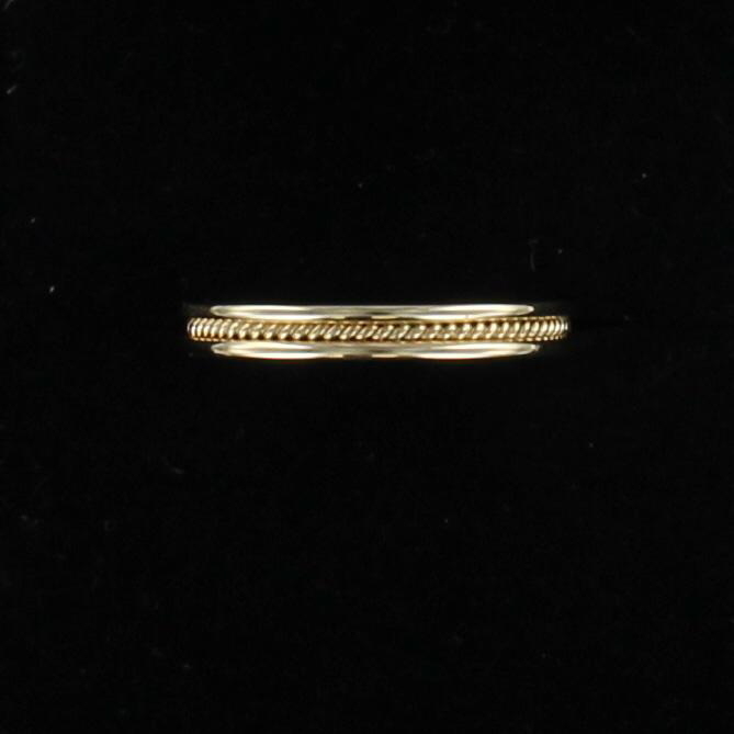 14KT YELLOW GOLD BAND