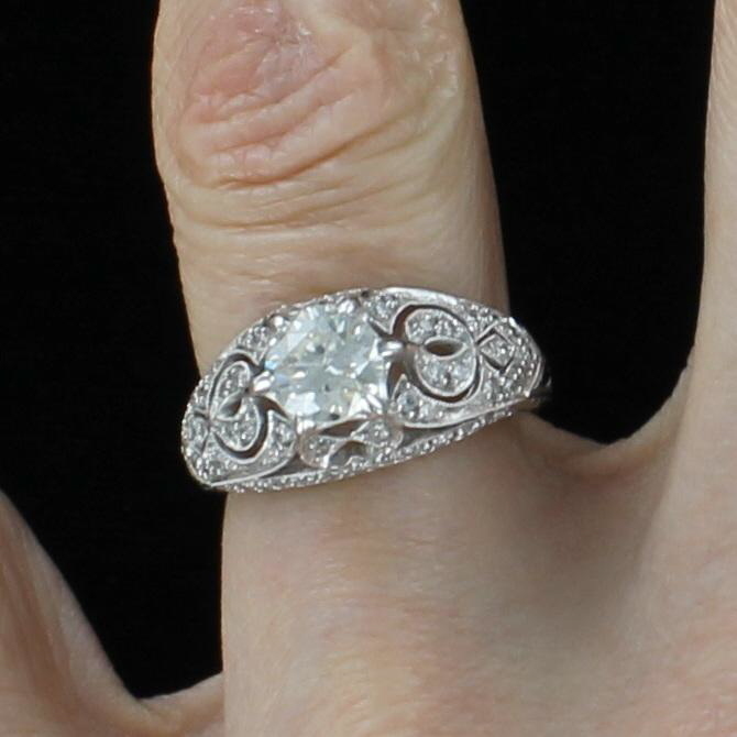 18KT 1.0 CT OLD MINE CUT DIAMOND RING