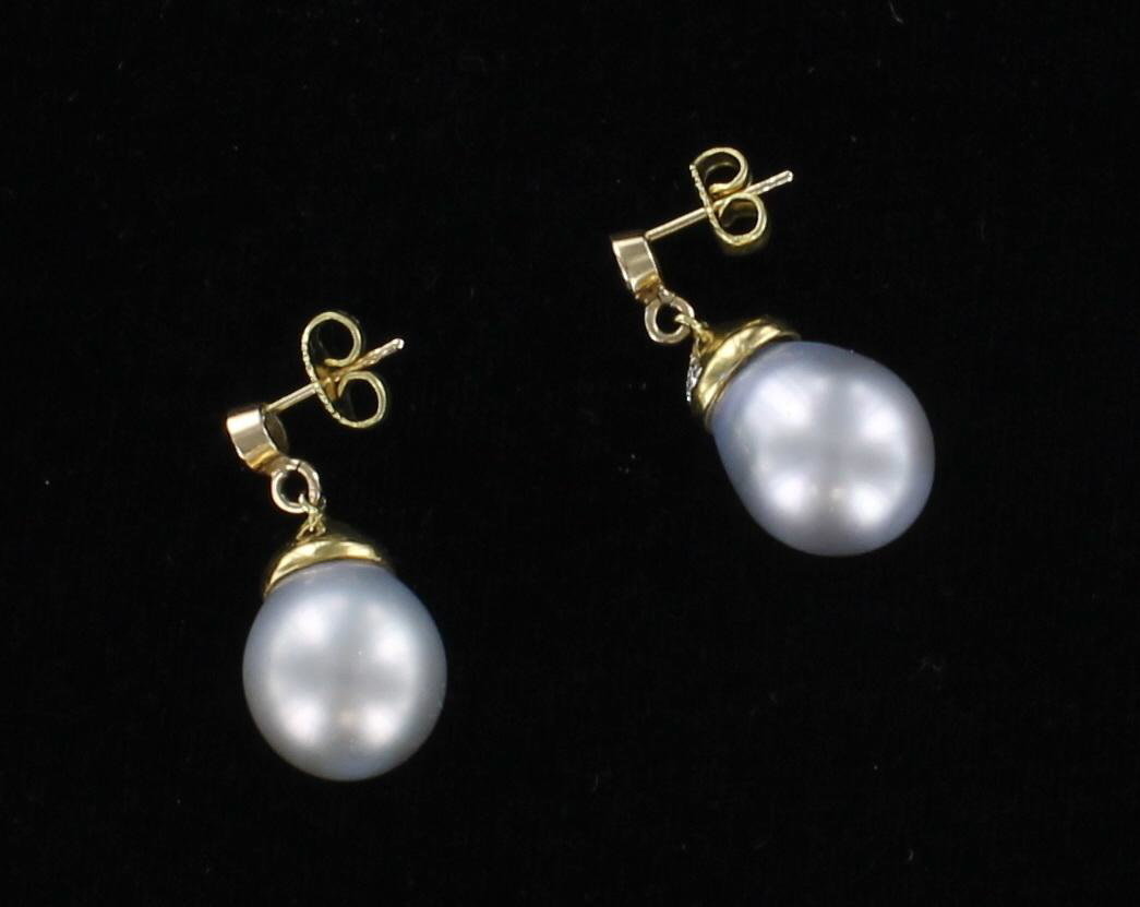 18KT SOUTH SEA PEARL EARRINGS WITH .40 CT TW DIAMONDS