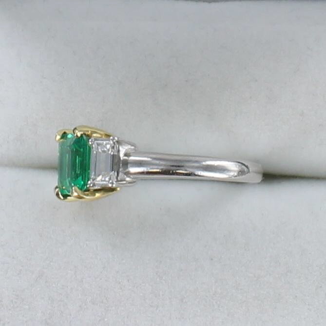 18KT/PLATINUM EMERALD AND DIAMOND RING