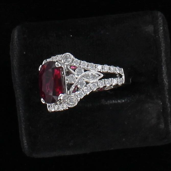 18KT 2.08 CT RUBILTE AND DIAMOND RING