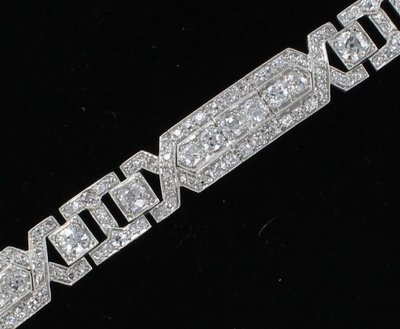 PLATINUM 13.08 CT TW ART DECO DIAMOND BRACELET PLATINUM 13.08 CT TW ART DECO DIAMOND BRACELET