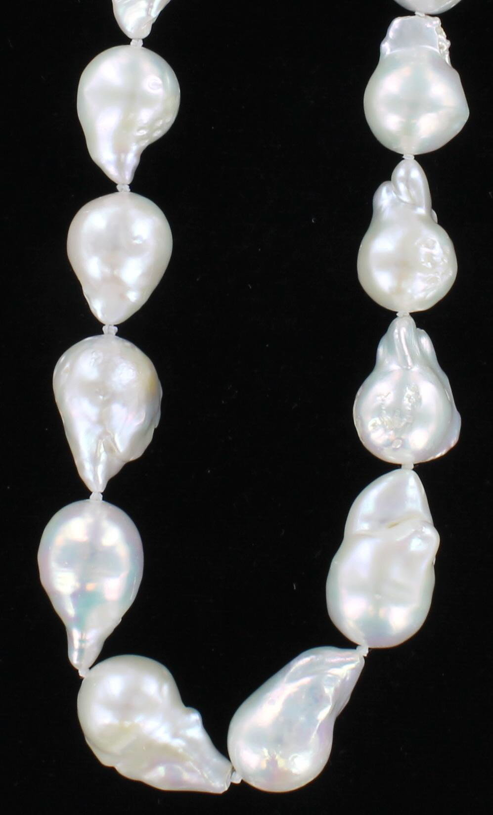 BAROQUE PEARL NECKLACE WITH SILVER CLASP 508-48