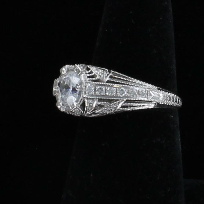 PLATINUM DIAMOND MOUNTING