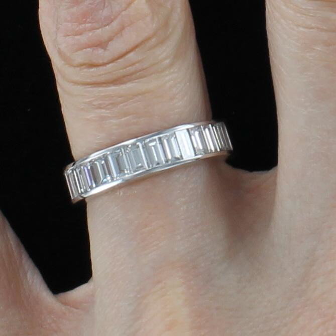 14KTW 1.75 CT TW DIAMOND BAGUETTE BAND