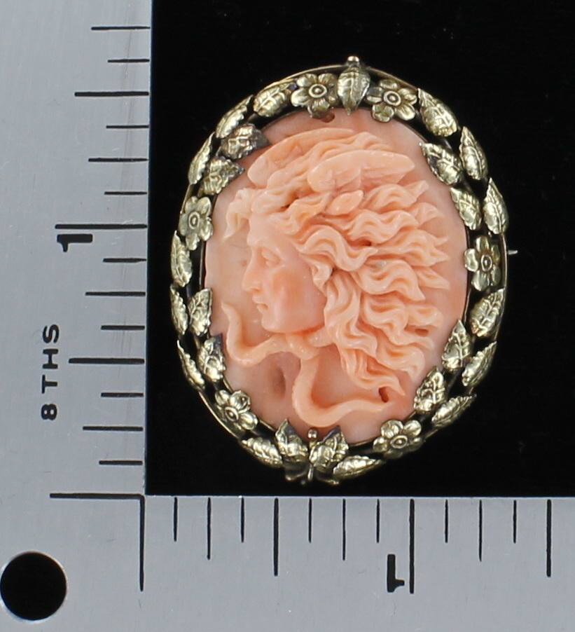 10KT CAMEO PIN/PENDANT OF MEDUSA