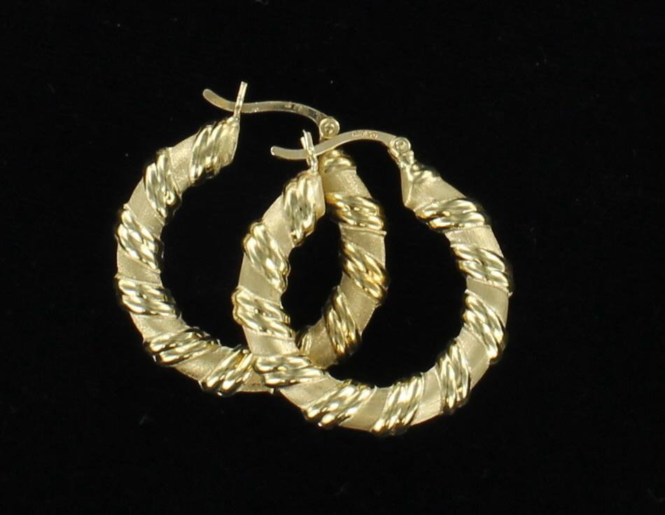 18KT HOOP EARRINGS