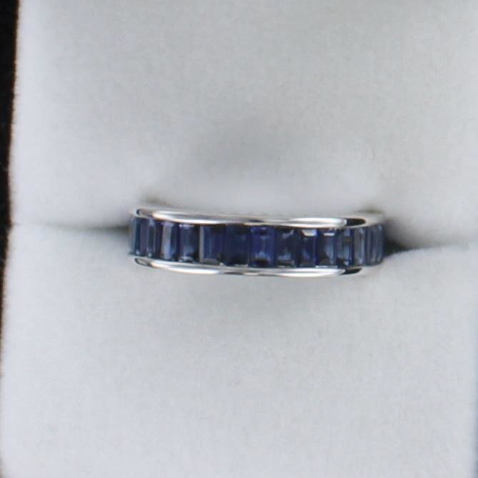 14KTW SAPPHIRE ETERNITY BAND, SZ 6.5