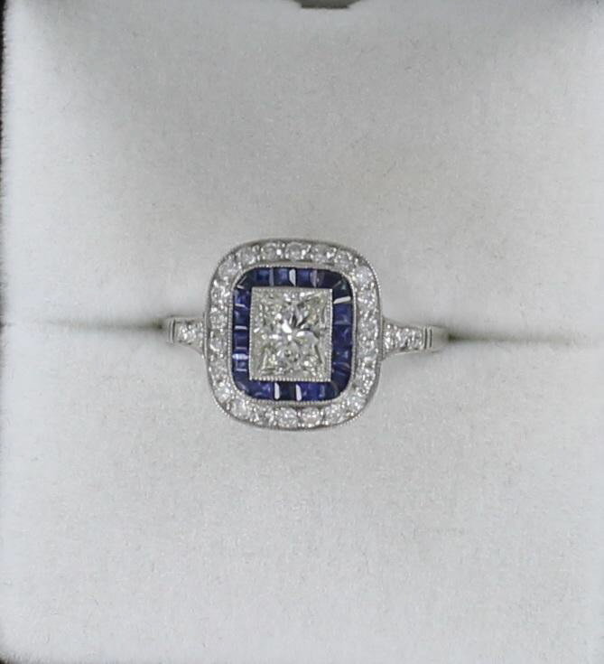 PLATINUM DIAMOND SAPPHIRE RING
