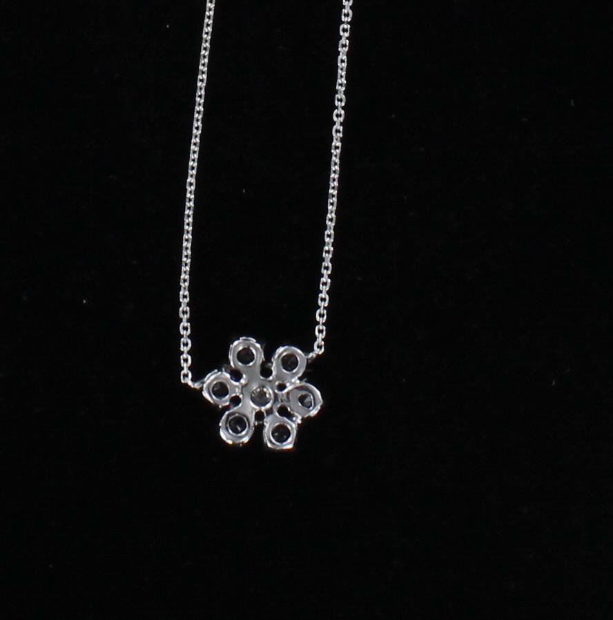 14KT SAPPHIRE FLOWER PENDANT