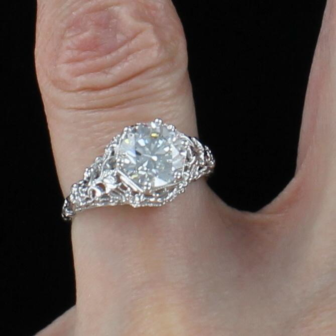 18KT ART DECO GIA CERTIFIED 1.79 CT ROUND BRILLIANT DIAMOND ENGAGEMENT RING