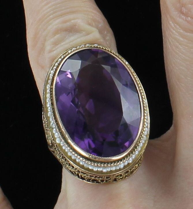 12KT VICTORIAN AMETHYST RING