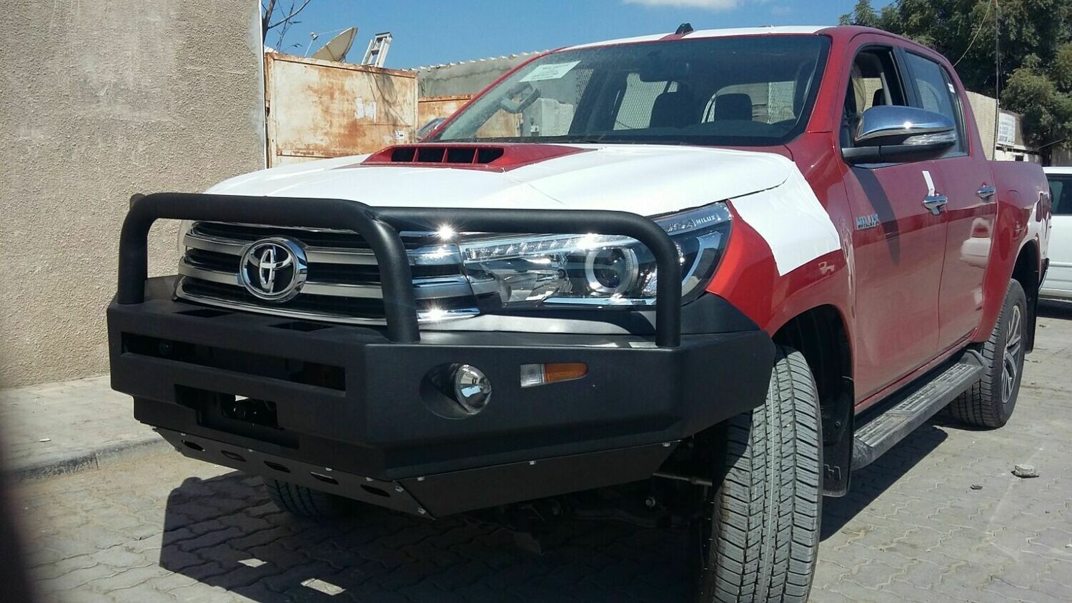 Revo Bull Bar with skid plate 2015 + Revo Bull Bar with skid plate 2015 +