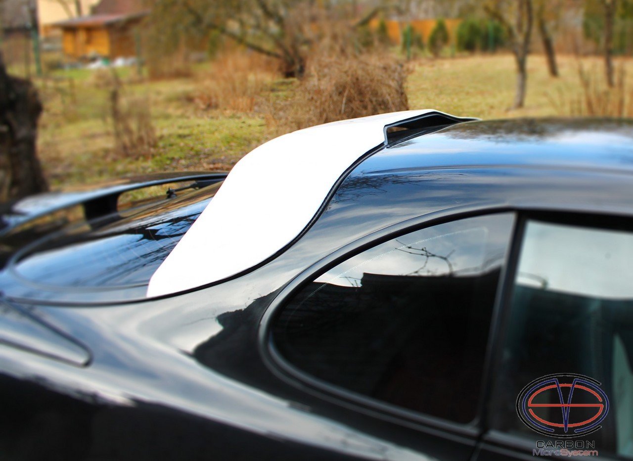 Rear roof Spoiler