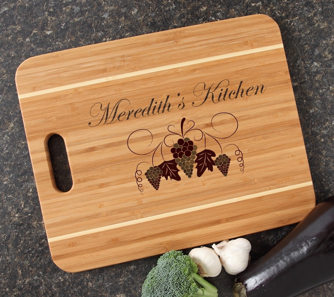 Personalized Cutting Board Engraved 15x12 Handle DESIGN 40 CBA-040