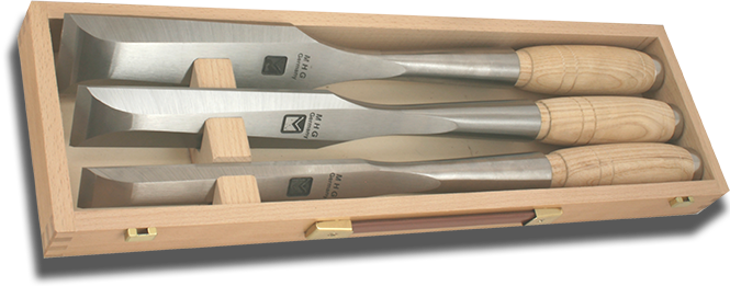 Set of three quality chisels with straight edges, in a wooden box, manufact...