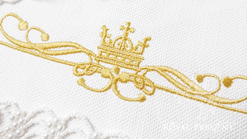 Два дизайна машинной вышивки Классические декоративные элементы с короной - 4 размера