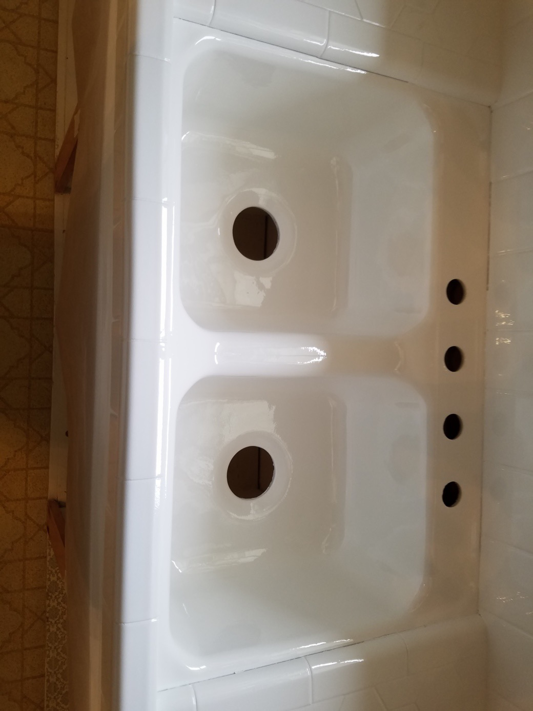 Kitchen Sink In Liquid Porcelain Fresh Baked Porcelain Look and Feel 00132