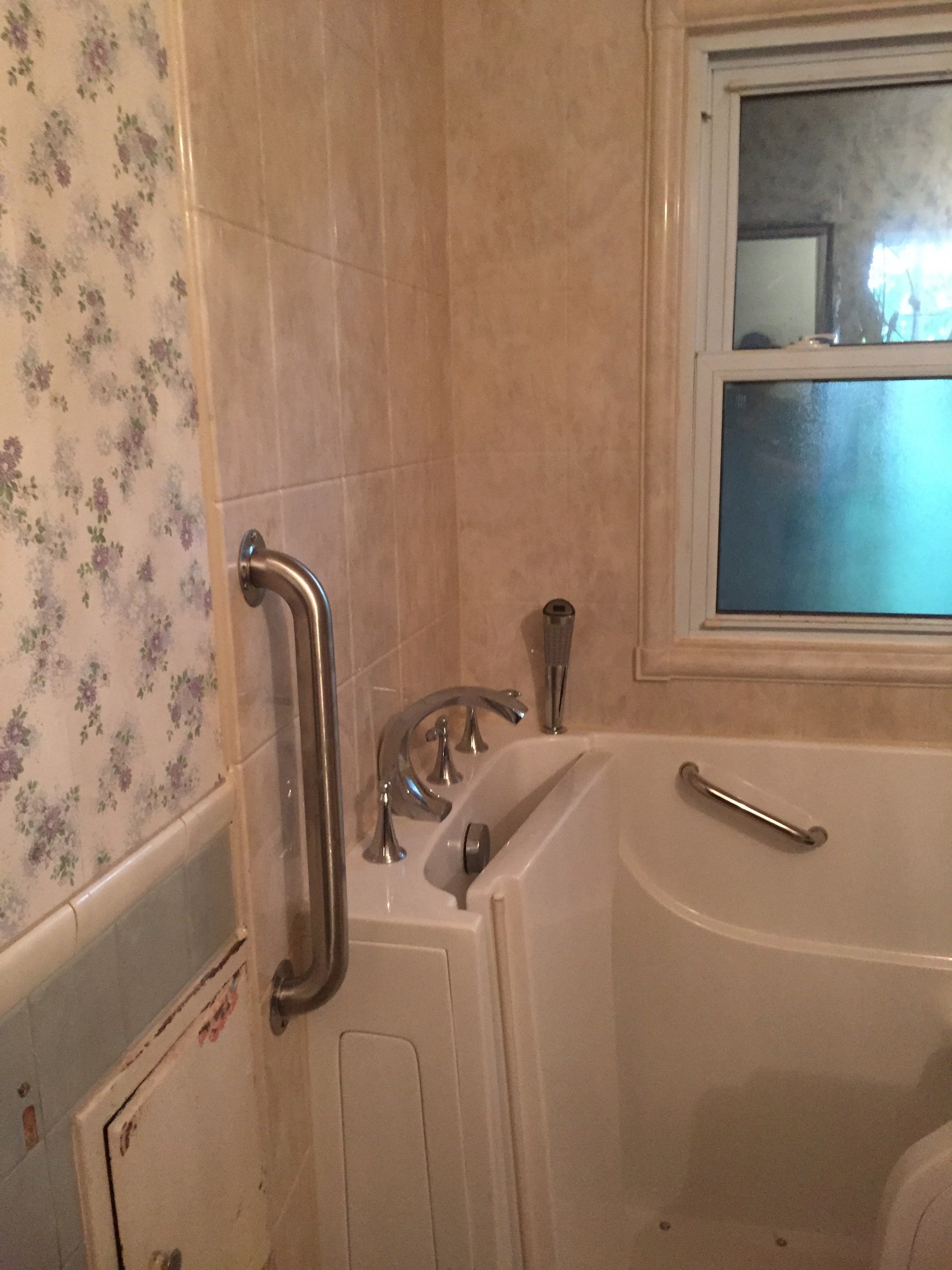 WALK-IN-TUBS FROM MEDITUBS
