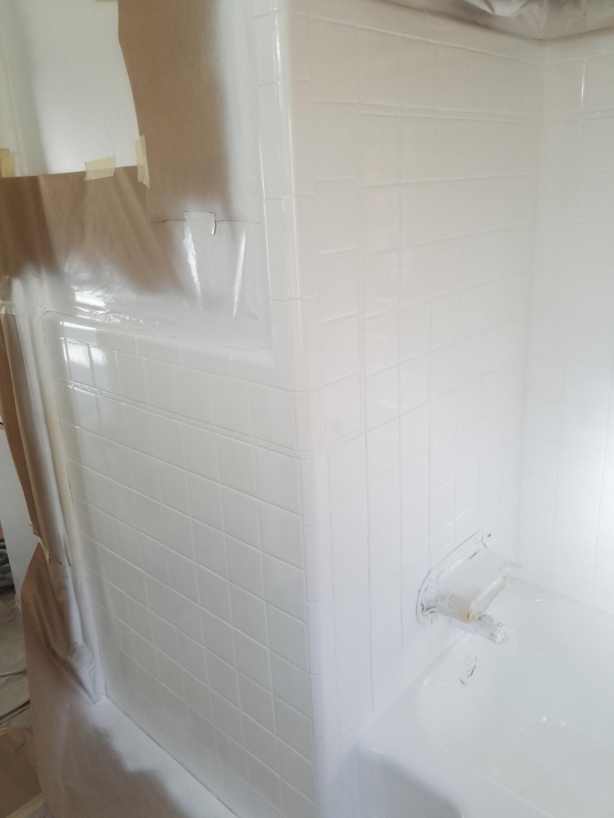 The Liquid Porcelain Tub and Tile Rejuvenation System Shows 1