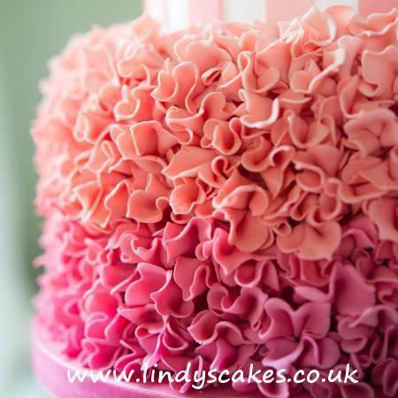 Sugar ruffles made using Lindy Smith's Moghal arch cutter