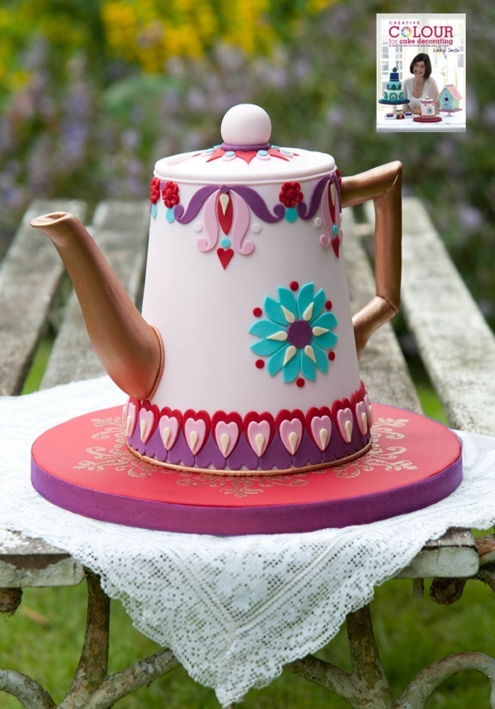 Eastern infusion teapot (coffee pot) cake from Lindy Smith's 'Creative colour for cake decorating' book