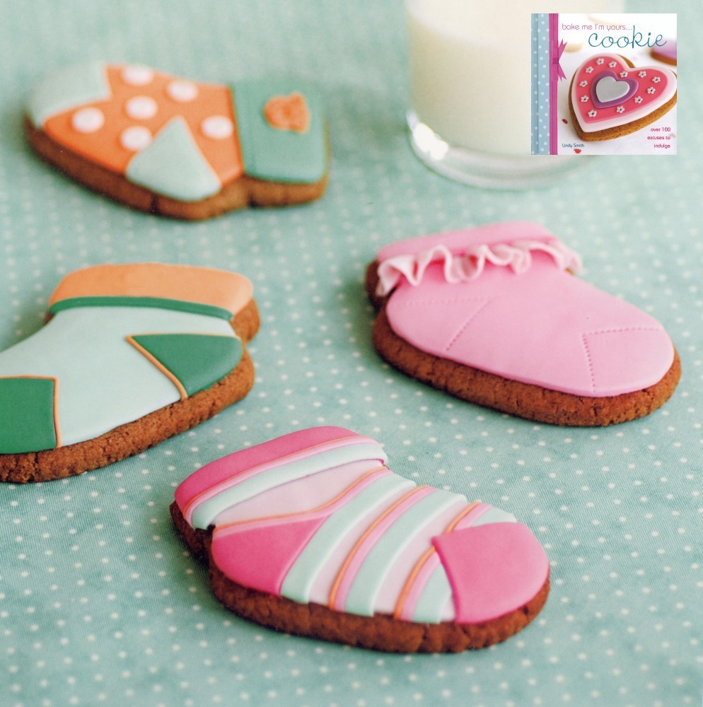 Baby shower scok cookies seeLindy Smith's 'bake me I'm yours...cookie'book for instructions