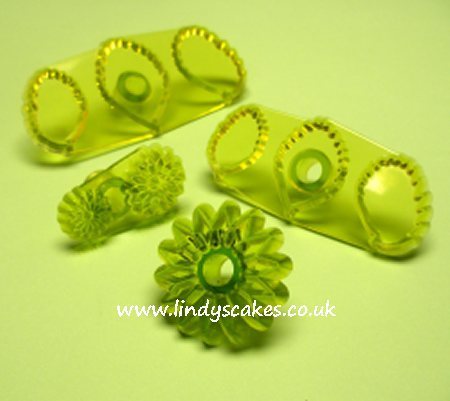Strawberry Calyx & Leaves Cutter (JEM) SKU18054