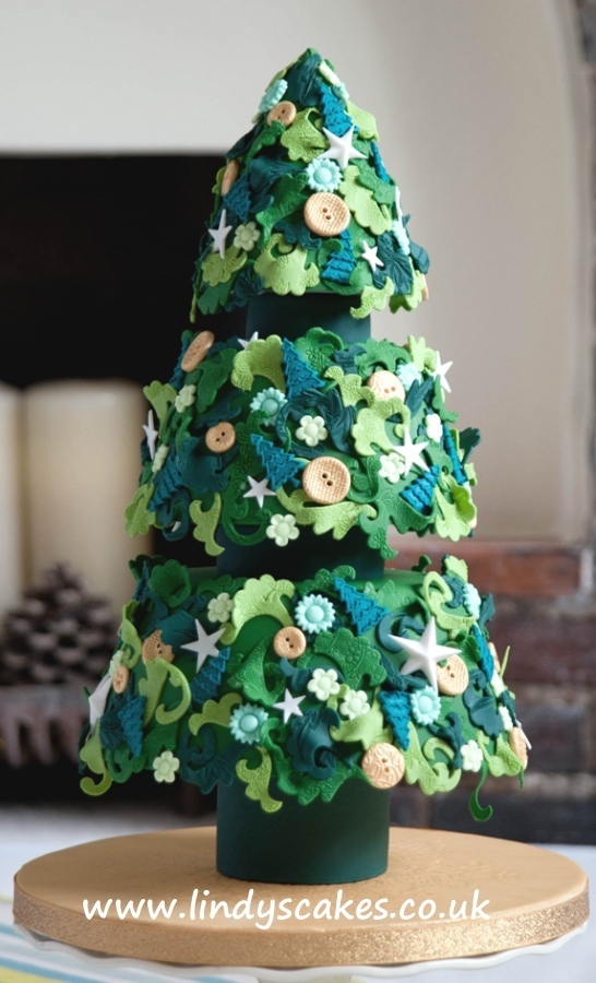 Christmas tree cake from 'Creative Colour for Cake Decorating' a cake that uses Lindy's Chinese scrolls for the main part of the decoration