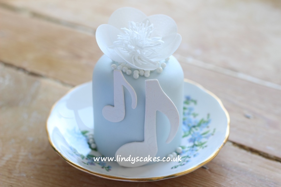 Musical notes created from pastillage cut with the Lindy's Cakes musical notation sugarcraft cutter set