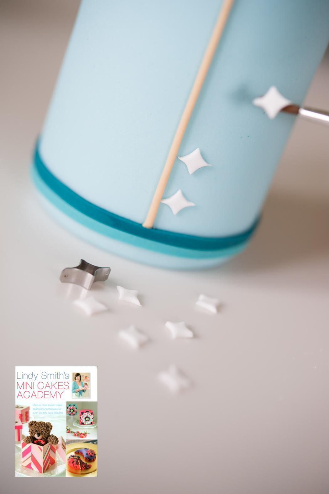 Adding the milk level markings using the smallest scallop diamond cutter