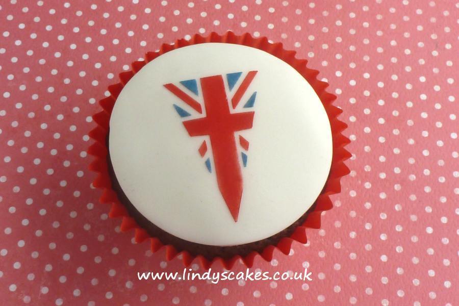 union Jack bunting stencil on a patriotic cupcake