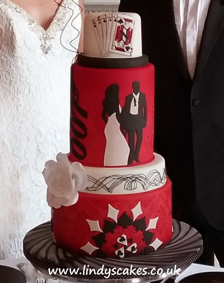 Royal Damask 4 Cake Stencil