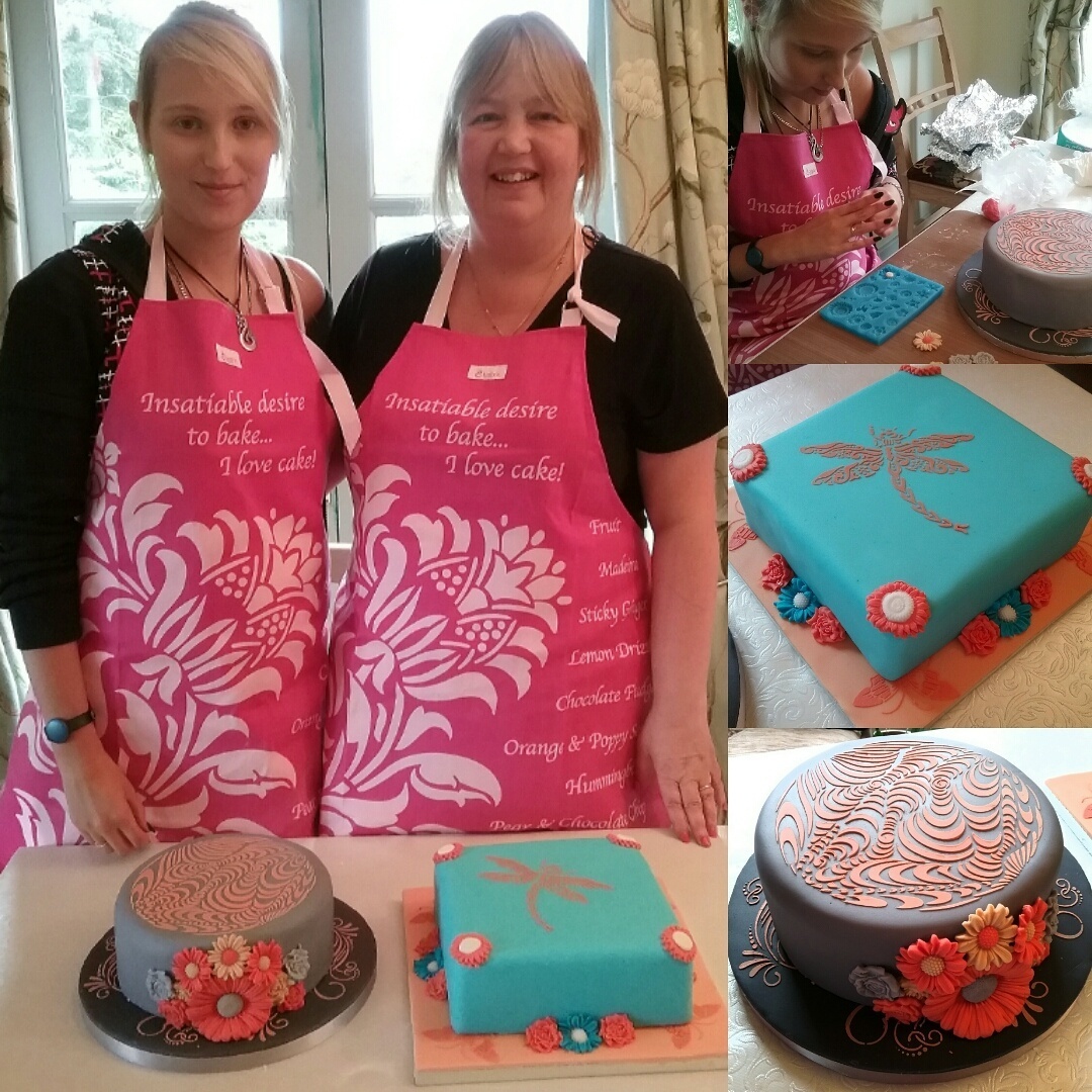 mother and daughter 1-2-2 cake covering and decorating class with Lindy Smith