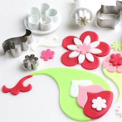 cake decorating tools equipment