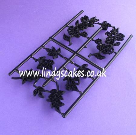 Blossom and Leaves (Patchwork Cutters) SKU176245