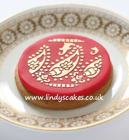 Paisley Circle Cupcake and Cookie Stencil (LC213) Lindy's