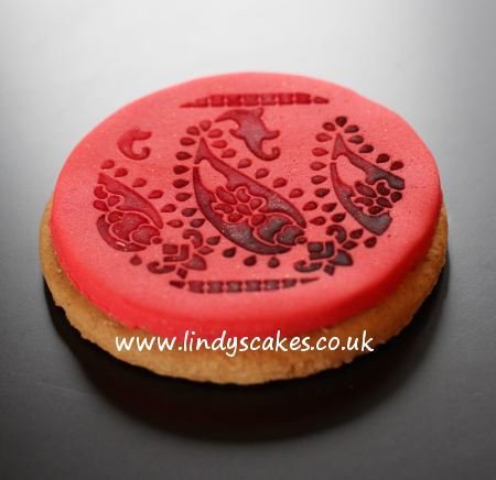 Paisley Circle Cupcake and Cookie Stencil (LC213) Lindy's